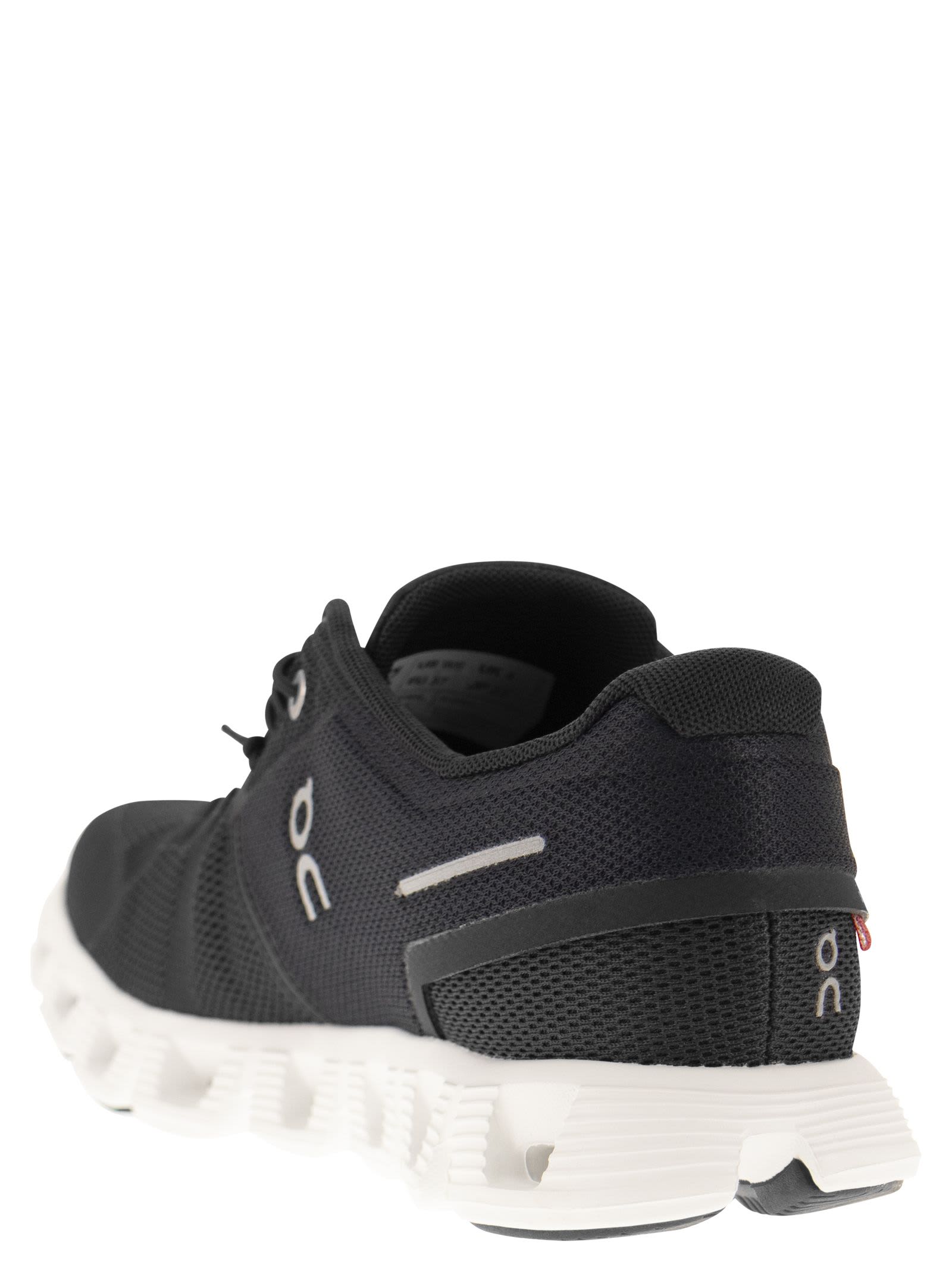 靴 on cloud5 BLACK/WHITE Amazon.com | On Men's Cloud 5 Sneakers, Black/White, 8