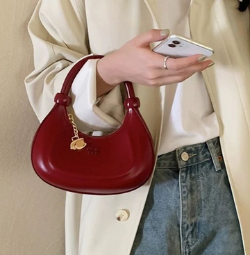 Chio 2nd Crescent Shape Bag Red